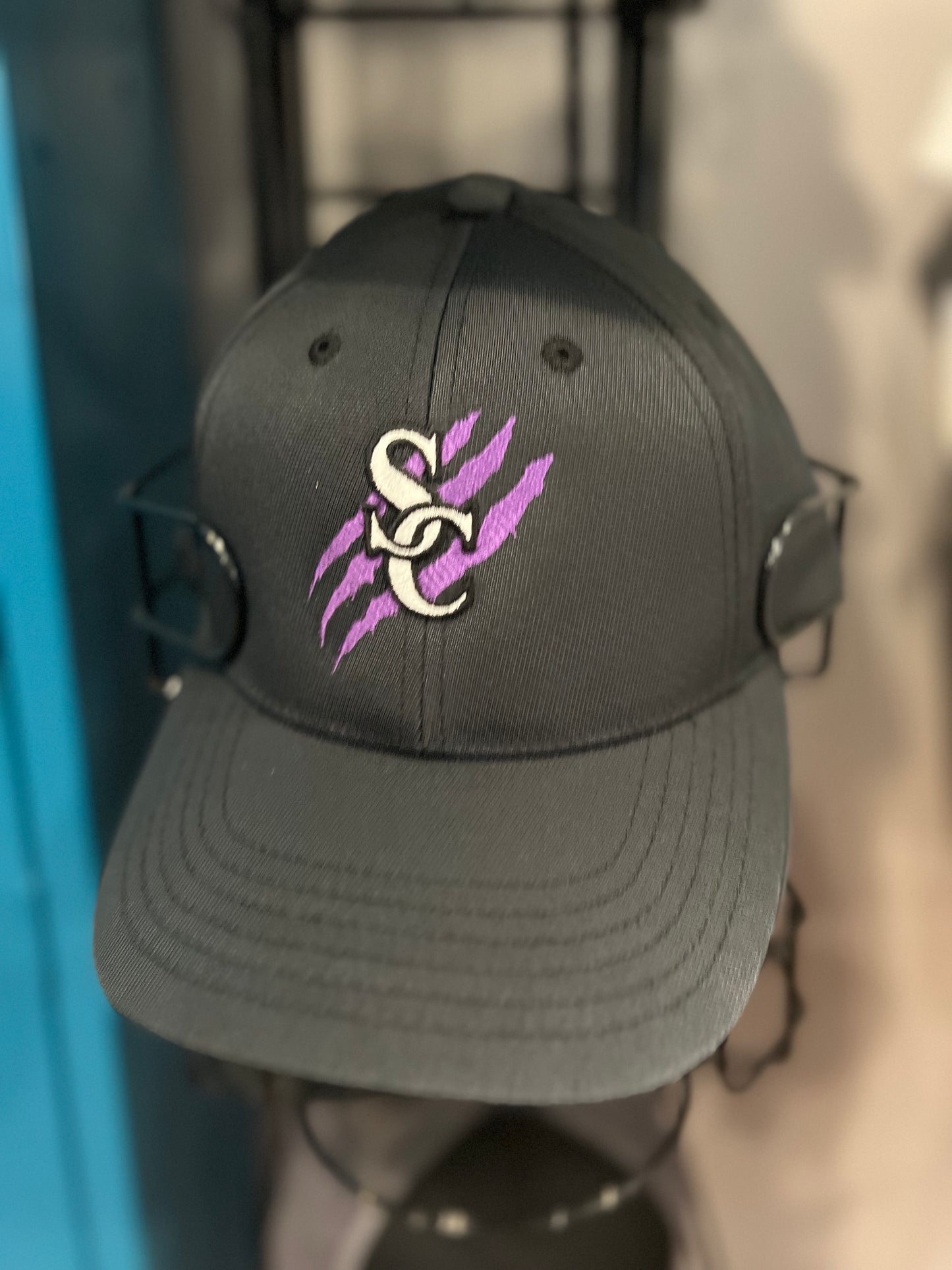 Interlocking SC Scratch Hat