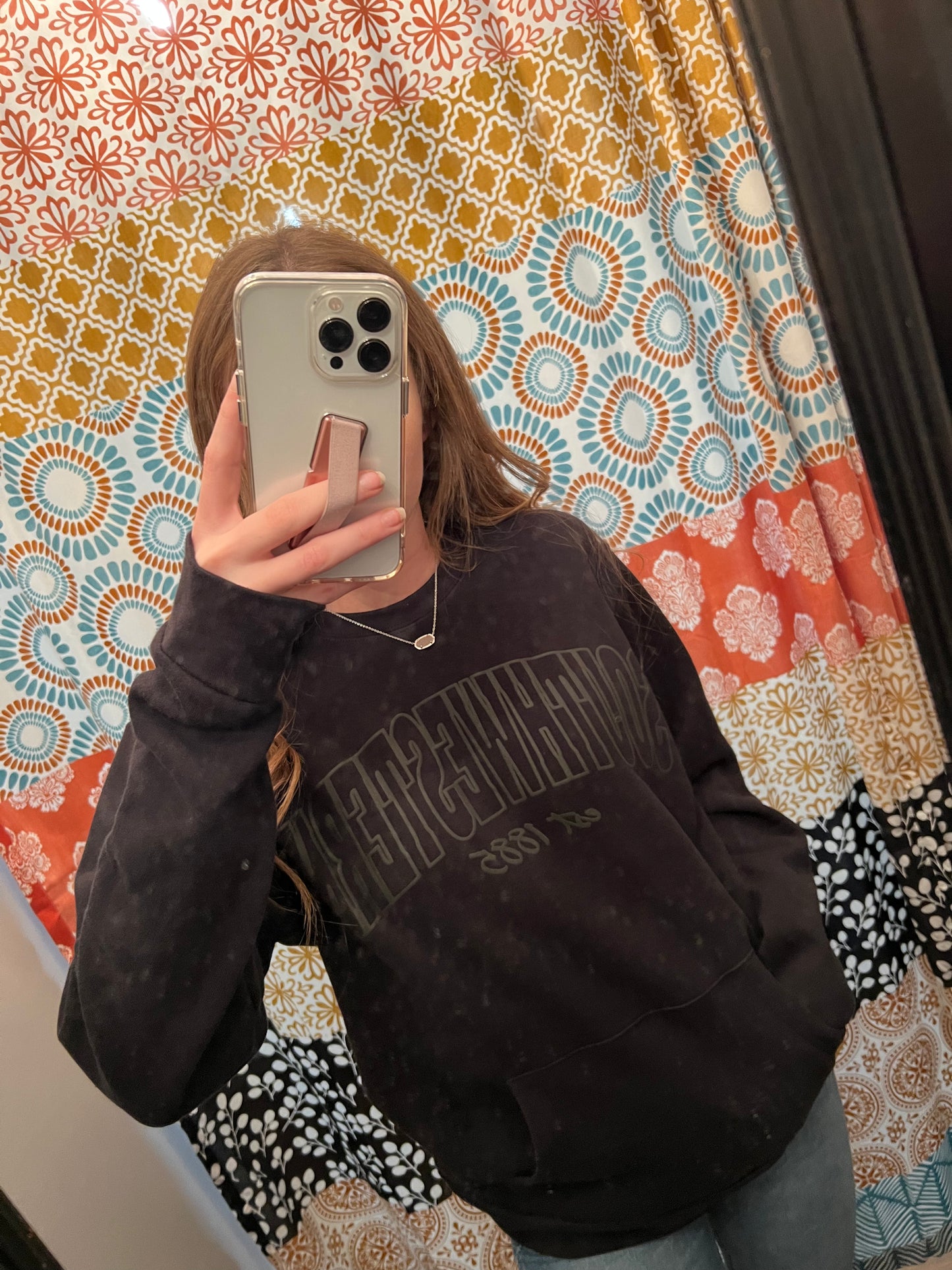 Southwestern Outline Classic Black Out Pocket Crew Sweatshirt